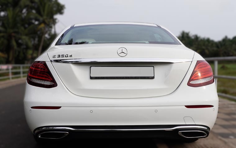 Mercedes-Benz-E350d-W213-Image